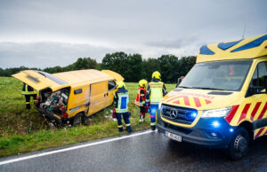 Von Straße abgekommen – Transporter verunfall auf S177