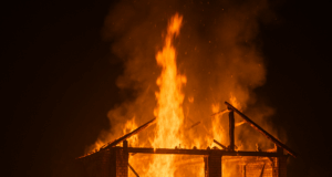 Feuerwehrdepot in Flammen – Gerätehaus in Dürrenhofe brennt nieder